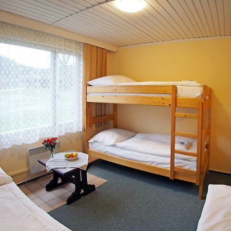 Pod Javorem Otel Velké Karlovice Dış mekan fotoğraf